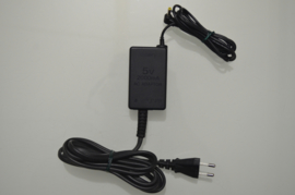 PSP Lader 2000mA AC Adapter - Sony