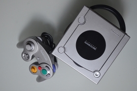 Gamecube Console Zilver + 1 Controller