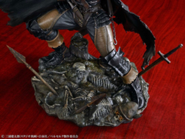 Berserk 1/7 PVC Figure Guts Black Swordsman Ver. 26 cm - Medicos [Nieuw]
