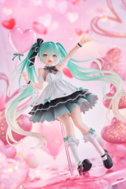 Hatsune Miku AMP+ PVC Figure Hatsune Miku Birthday 2025 Party Ver. 21 cm - Taito [Nieuw]