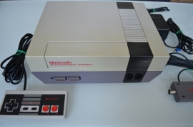 NES Console [Verkleurd]