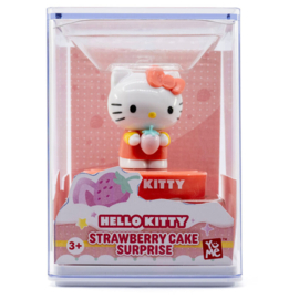 Sanrio Hello Kitty and Friends 50th Anniversary Figure Hello Kitty Strawberry Surprise 8 cm - Yume [Nieuw]