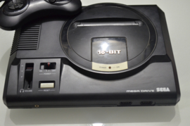 Sega Mega Drive Console + 6 Button Controller