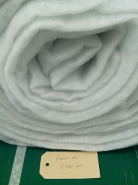 Fiberfil dik 1,5 m. br. x 1 m. lengte