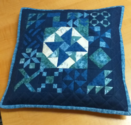 Pakket Kathryn Kerr kussen Rood