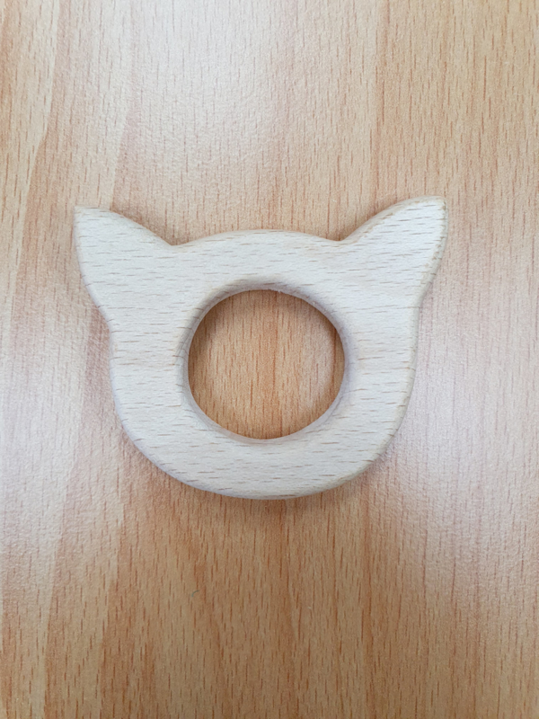 Houten ring poes