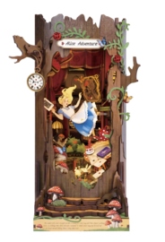 Robotime Booknook Alice Adventure