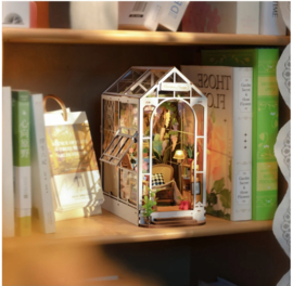 Rolife Booknook  Garden House