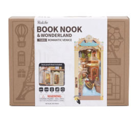 Book Nook Romantic Venice