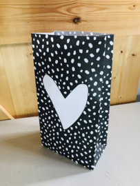 kraft cadeauzakje I zwart wit I dots & hart