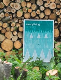 Zilverblauw poster - 'Everything is nature'