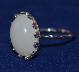 1005/M Ring met witte steen