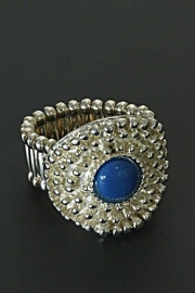 1026/H Ring met blauwe steen