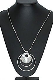 0324/H ketting met cirkelornamenten