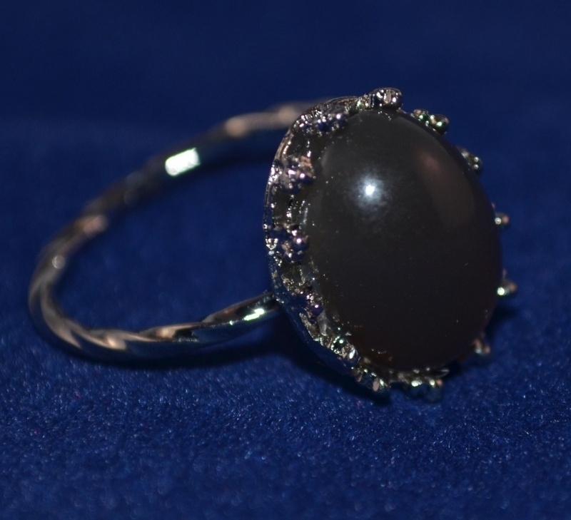 1006/M Ring met zwarte steen