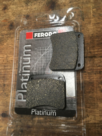 Set Ferodo remblokken  FDB342P  .   Voor Triumph