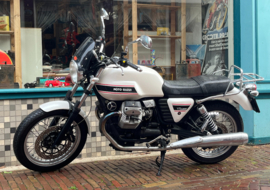 Moto Guzzi V7 Classic    €4350,-