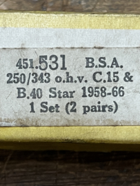 Setje klepveren BSA C15 ,B40 , 40-0168 , 40-0169
