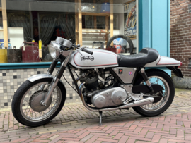 Norton Commando 750 Fastback , 1968 , €8750,-.