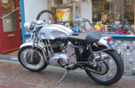 Triton caferacer ,    verkocht.