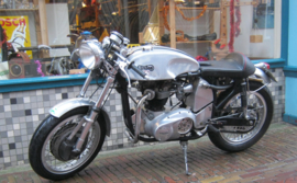 Triton caferacer ,    verkocht.