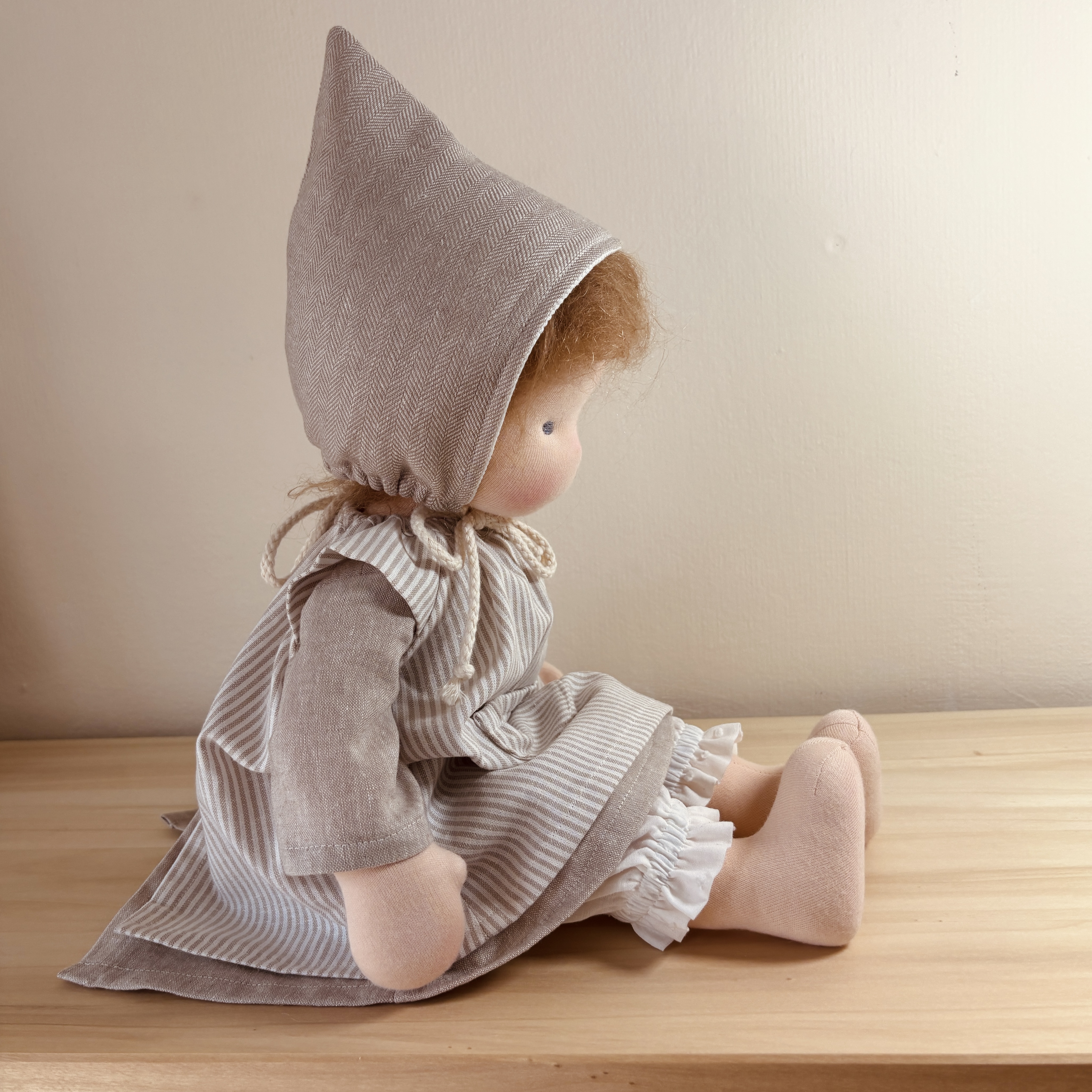 Pdf-patroon "The Sunday Best" voor Waldorf Poppen van 36 cm tot 42 cm