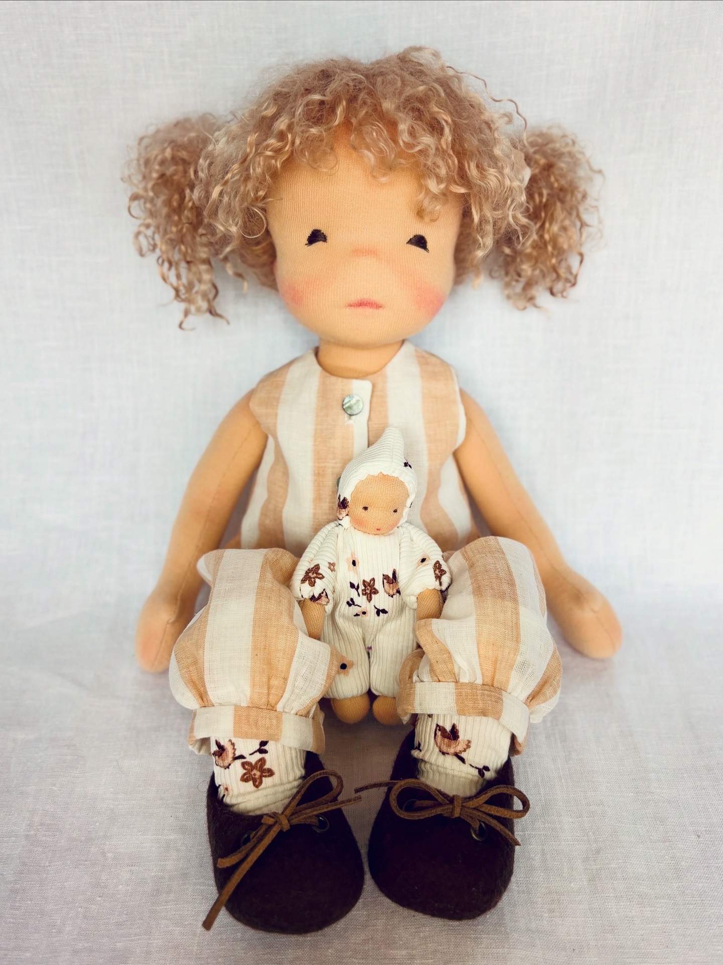 Art doll Chrisje