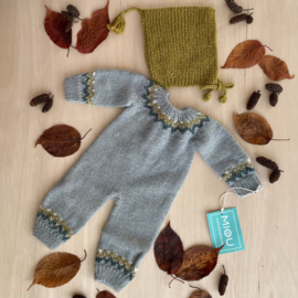 Miou Kids - Fair Isle overall en mutsje - voor 40/44 pop (light teal)