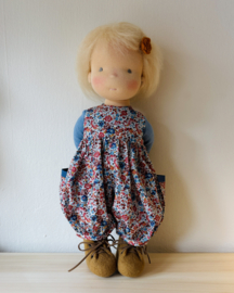 Pdf-patroon "The Baggy Suit" voor Waldorf poppen van 36 cm tot 42 cm