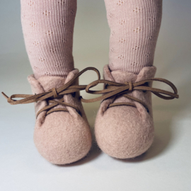 Woolen handmade booties - Muted Pink