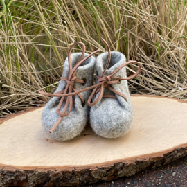 Woolen handmade booties - Natural grey