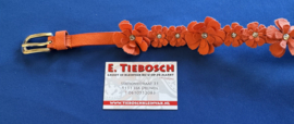 Dames riem 1,5 cm oranje met bloemen 85 cm lang