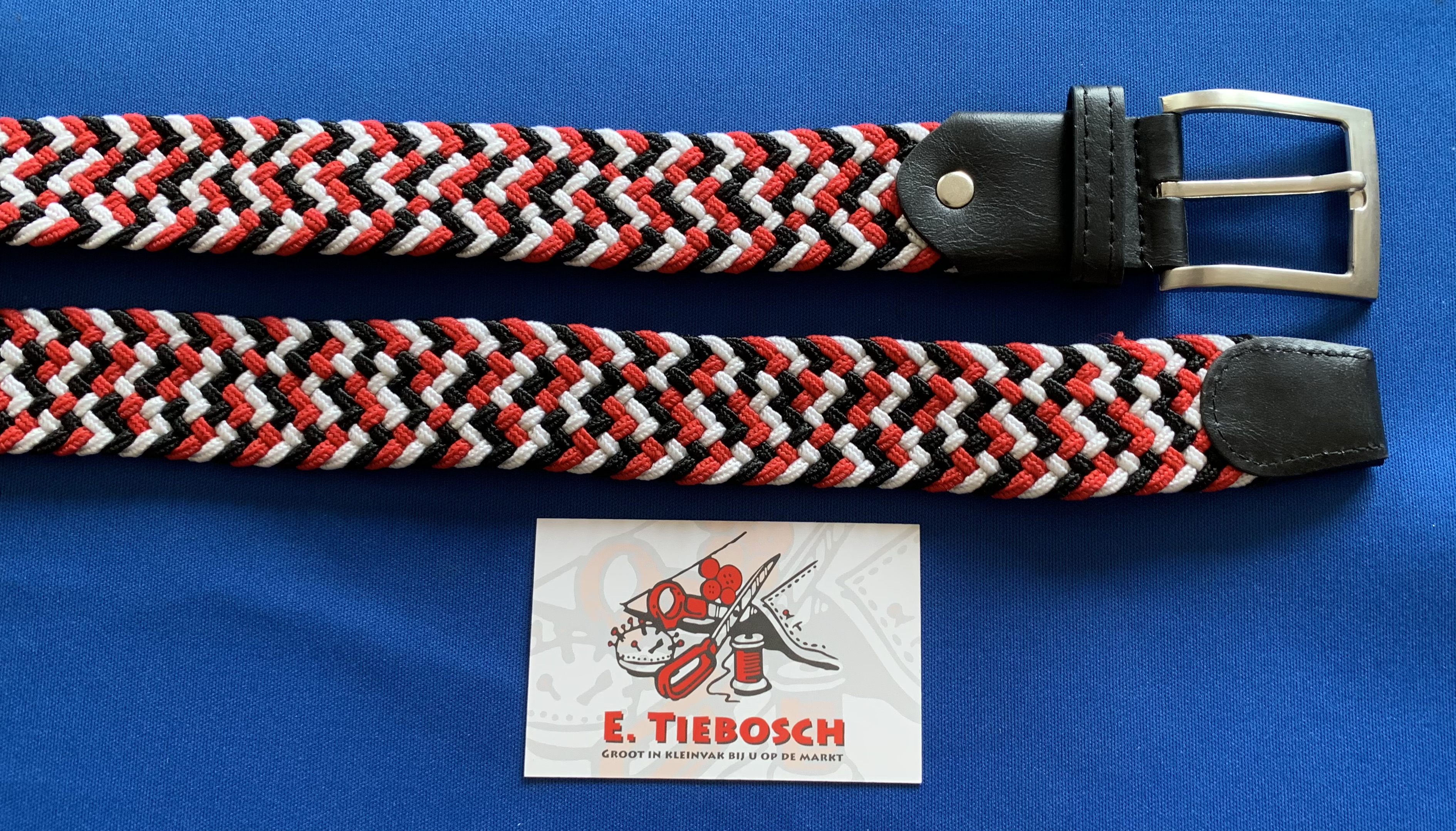 Elastische heren riem rood/wit/zwart 115 cm lang 3,5 cm breed