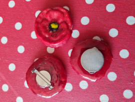 Poppy broche