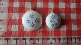 witte ronde hanger met wit/blauwe bloemetjes (groot)