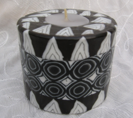 Zwart wit kaars Swazi Candles