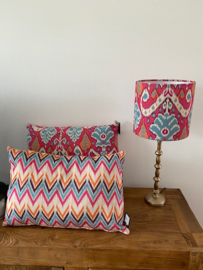 kussen Ikat pink