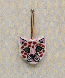 Pinky Leopard hanger