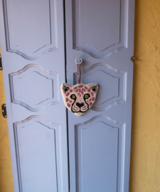 Lilly Leopard hanger