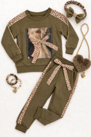 ZM5311, joggingset  ARMYGREEN  (7pcs).