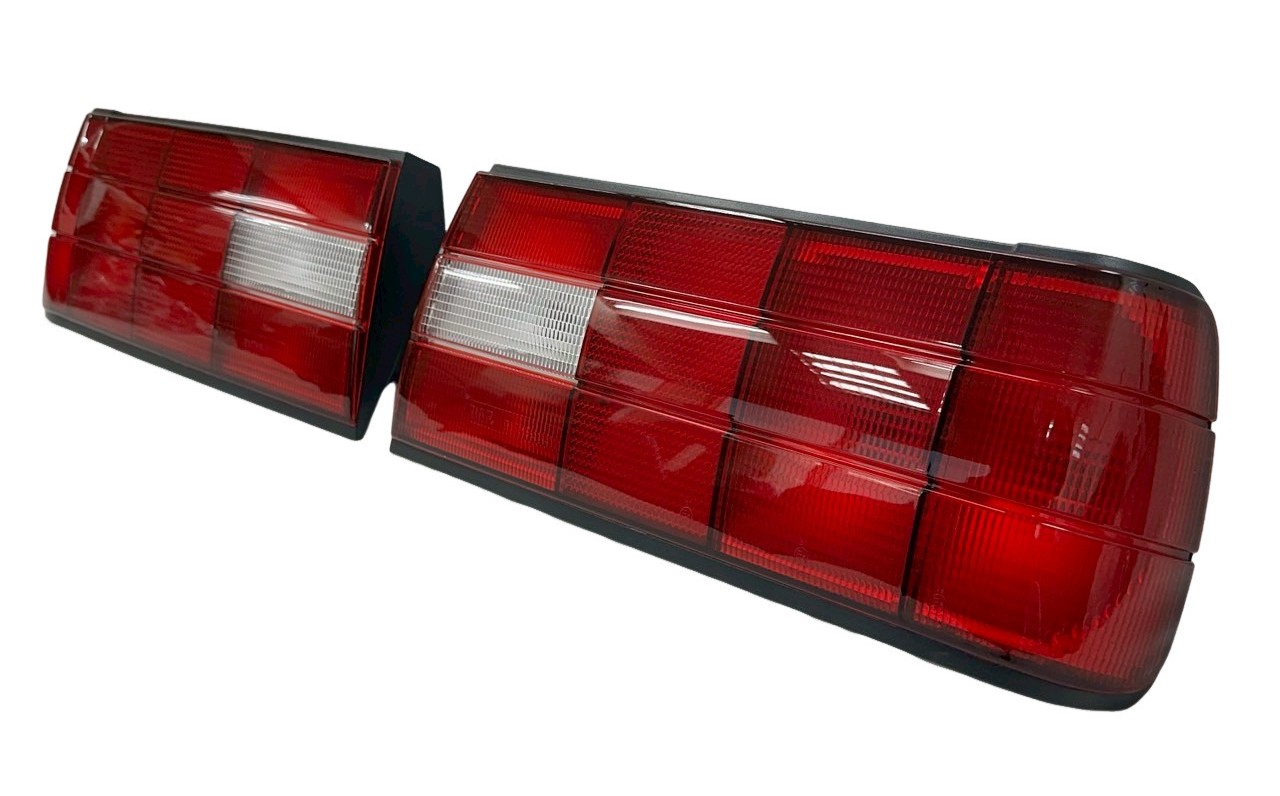 Achterlichtenset MHW rood modified vanaf 09-1987 (Repro, Nieuw)