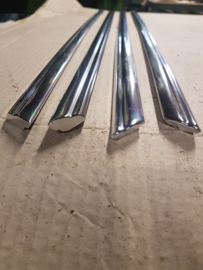 Moulding doors set of 4 (New)