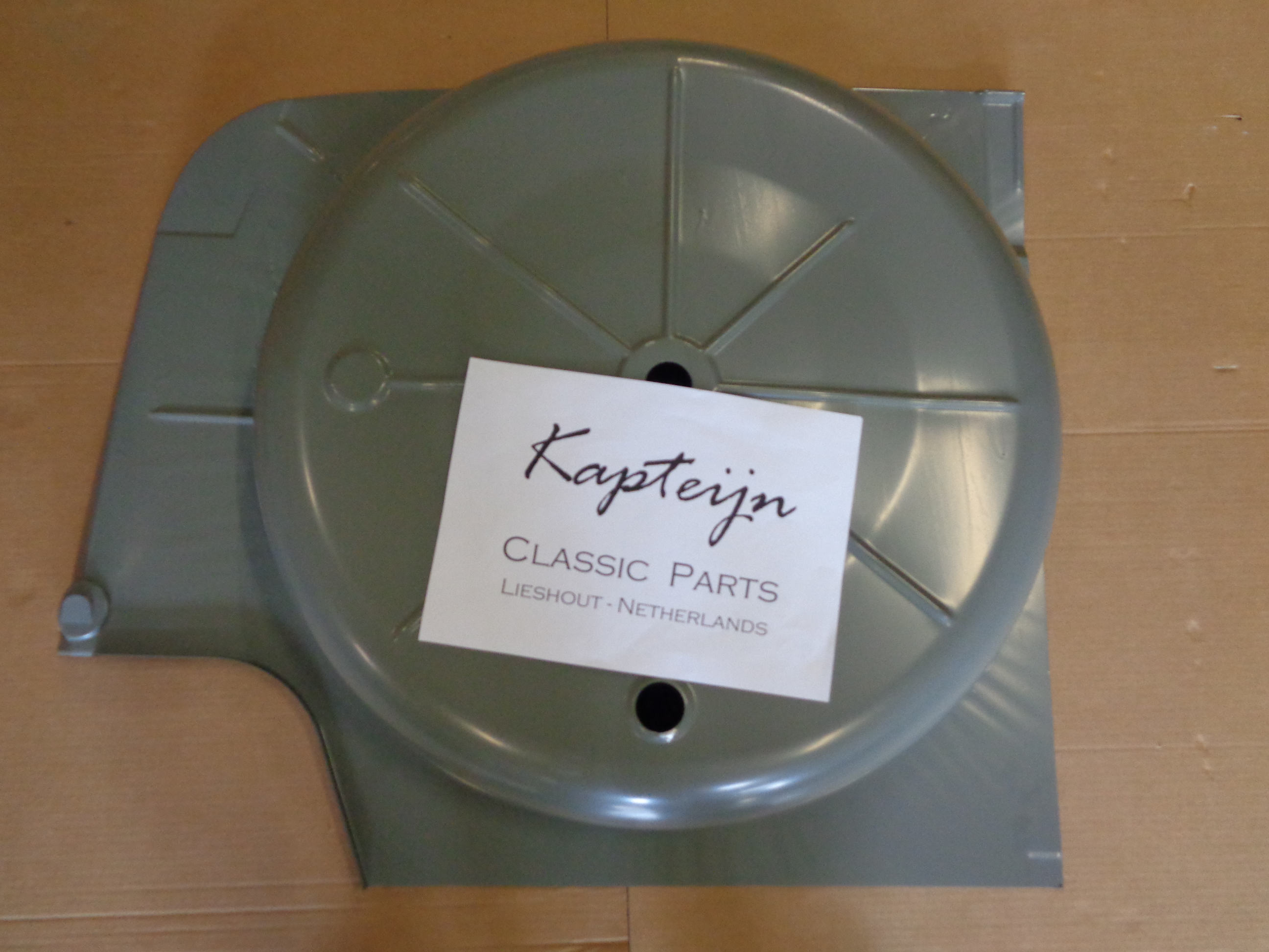 Bootfloor left spare wheel section (New)