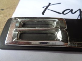 Trunk emblem (New)