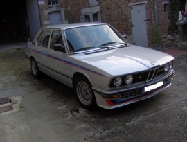 E12 M535i