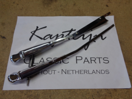 Ruitenwisserarmen set chrome met luchtgeleider voor de bestuurderskant (Repro, Nieuw)