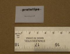 Sticker "prototipo" zwart Momo stuur (Repro, Nieuw)