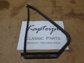 Raamrubber vaste ruit achterportier links tot 6-78 (Gebruikt)