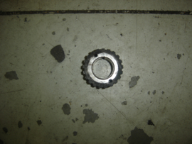 Belt wheel shaft crankshaft M20