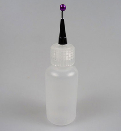 Ultrafine tip glue applicator